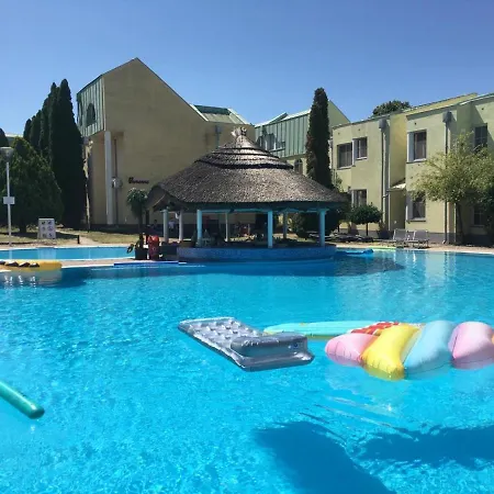 Medencepart Apartment